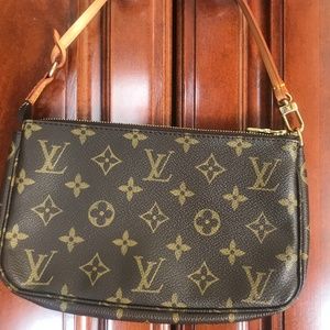 Louis Vuitton Monogram Pochette